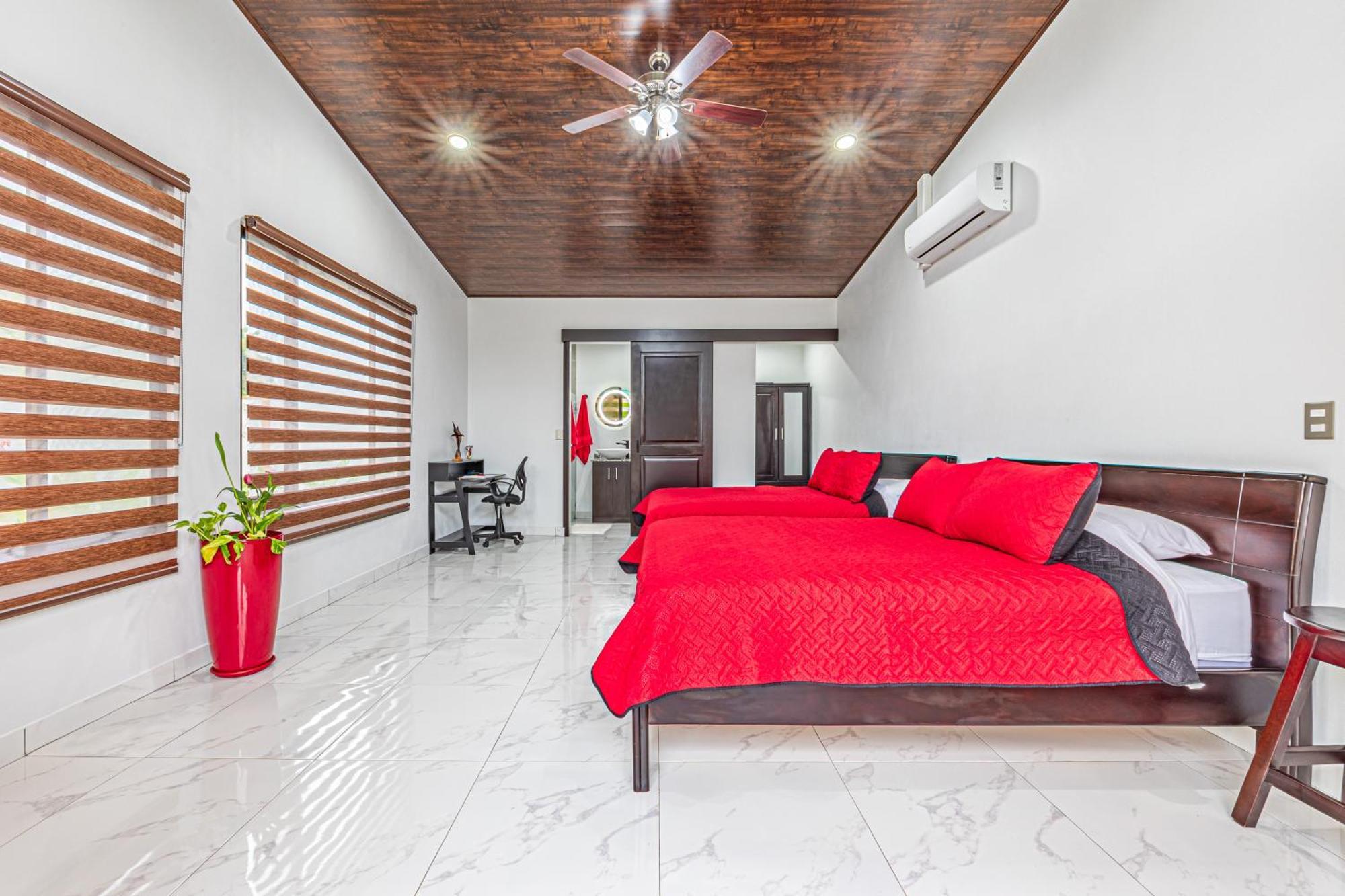 Shalom Chamo Villas Увита Экстерьер фото