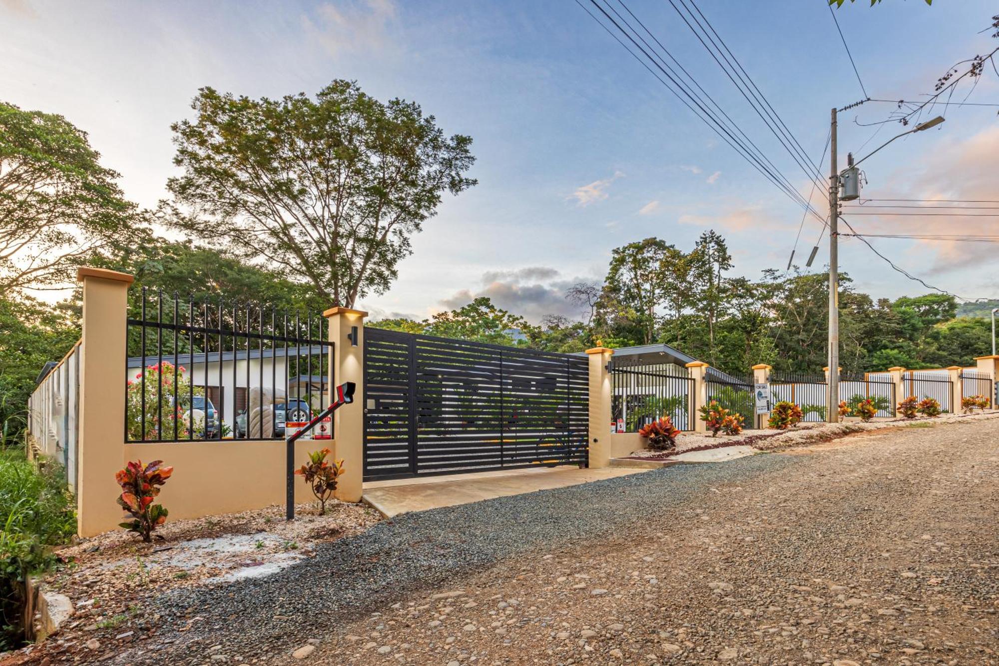 Shalom Chamo Villas Увита Экстерьер фото